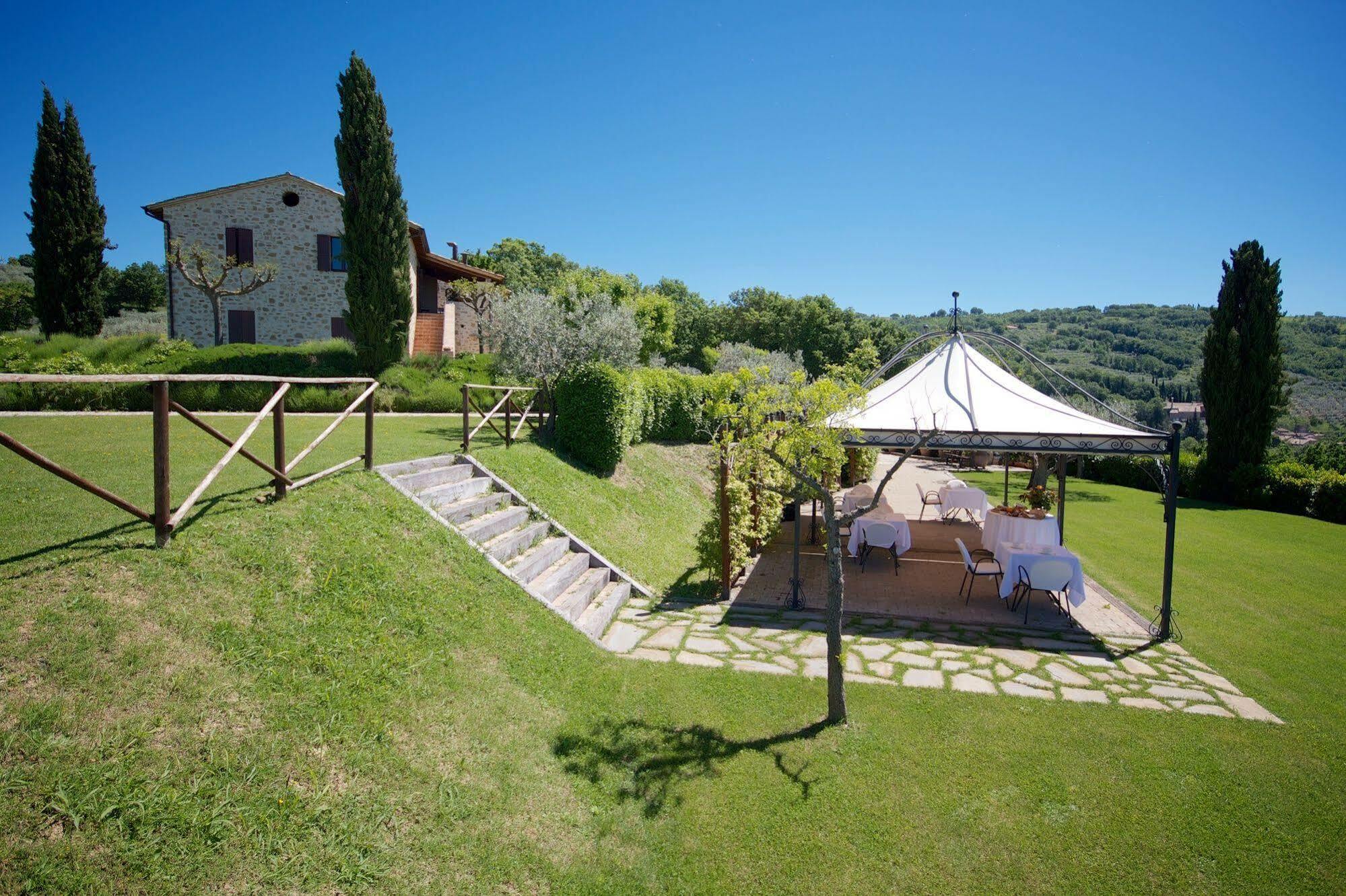 Agriturismo Le Colombe Ассизи Экстерьер фото
