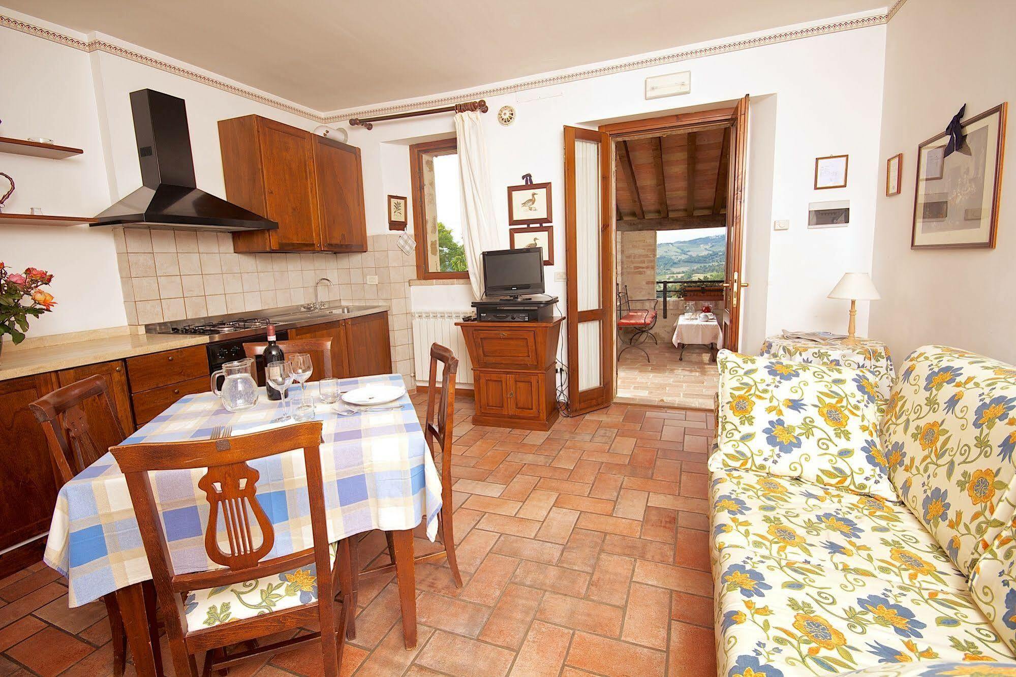 Agriturismo Le Colombe Ассизи Экстерьер фото