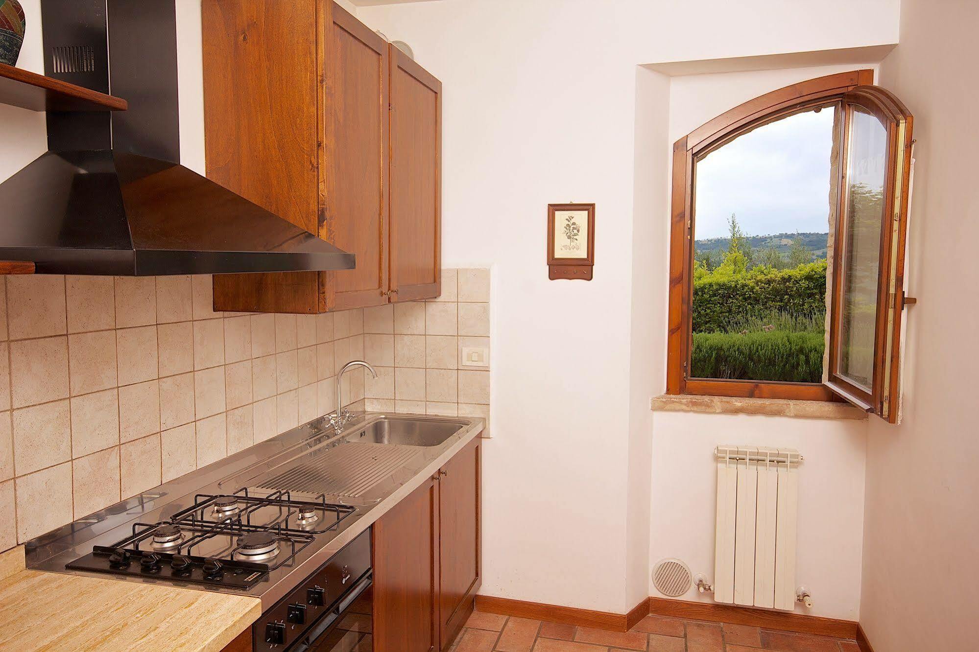 Agriturismo Le Colombe Ассизи Экстерьер фото